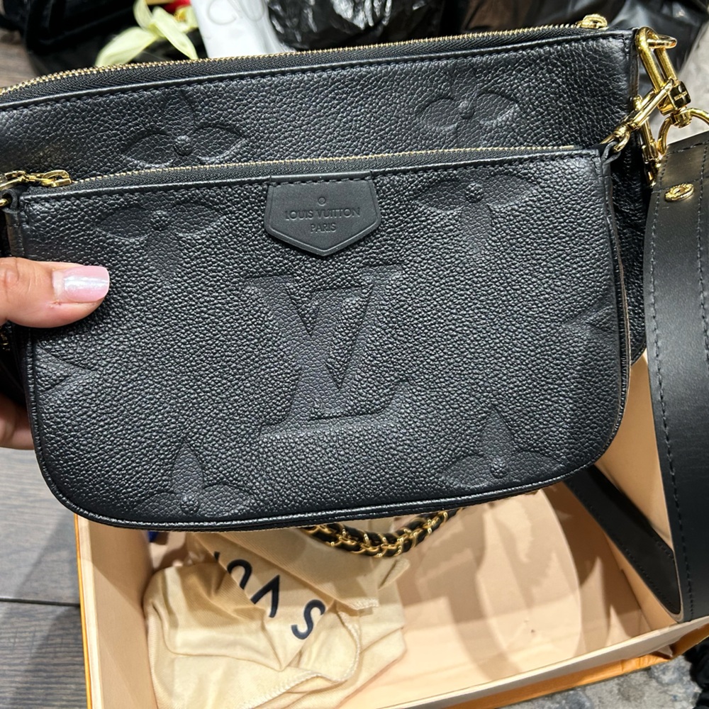 Louis Vuitton Multi Pochette accessories